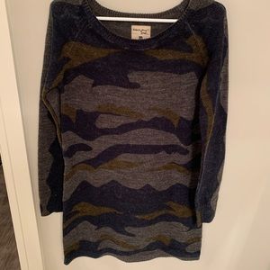 Camo sweater!